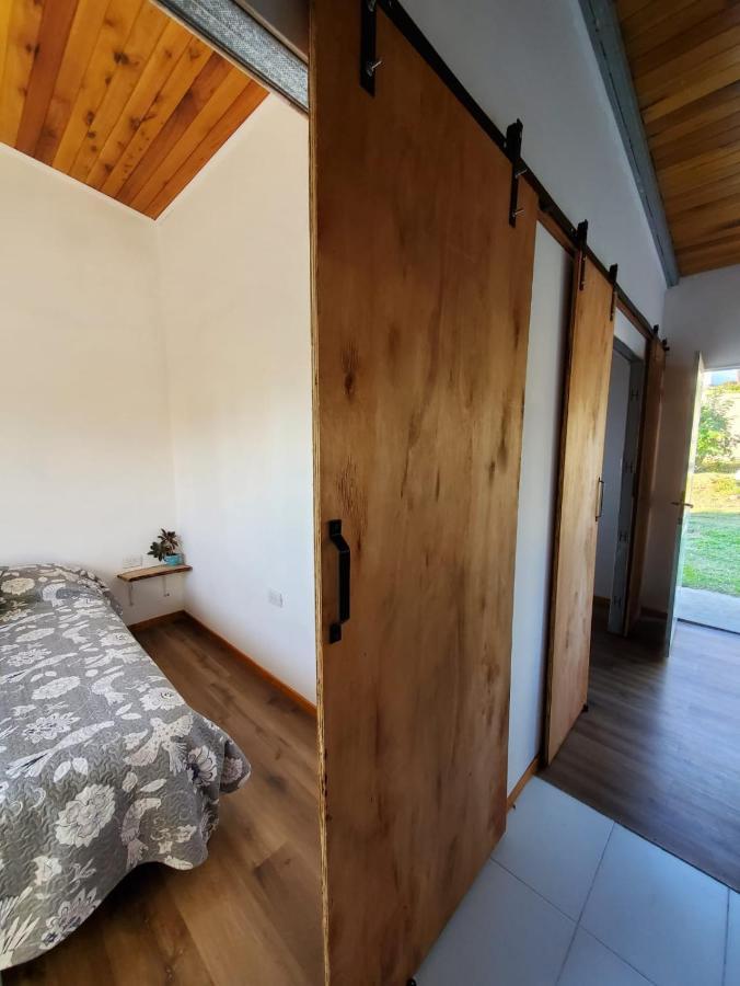 En Concordia, Casa Estilo Industrial Con Amplio Patio A 10 Minutos De La Plaza Principal *